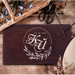 Табела с монограм и рамка